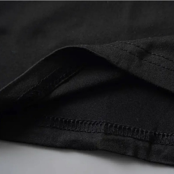 “In a World Where You Can Be Anything: BE KIND” Black Crew Neck T-Shirt, NIP - Picture 3 of 5